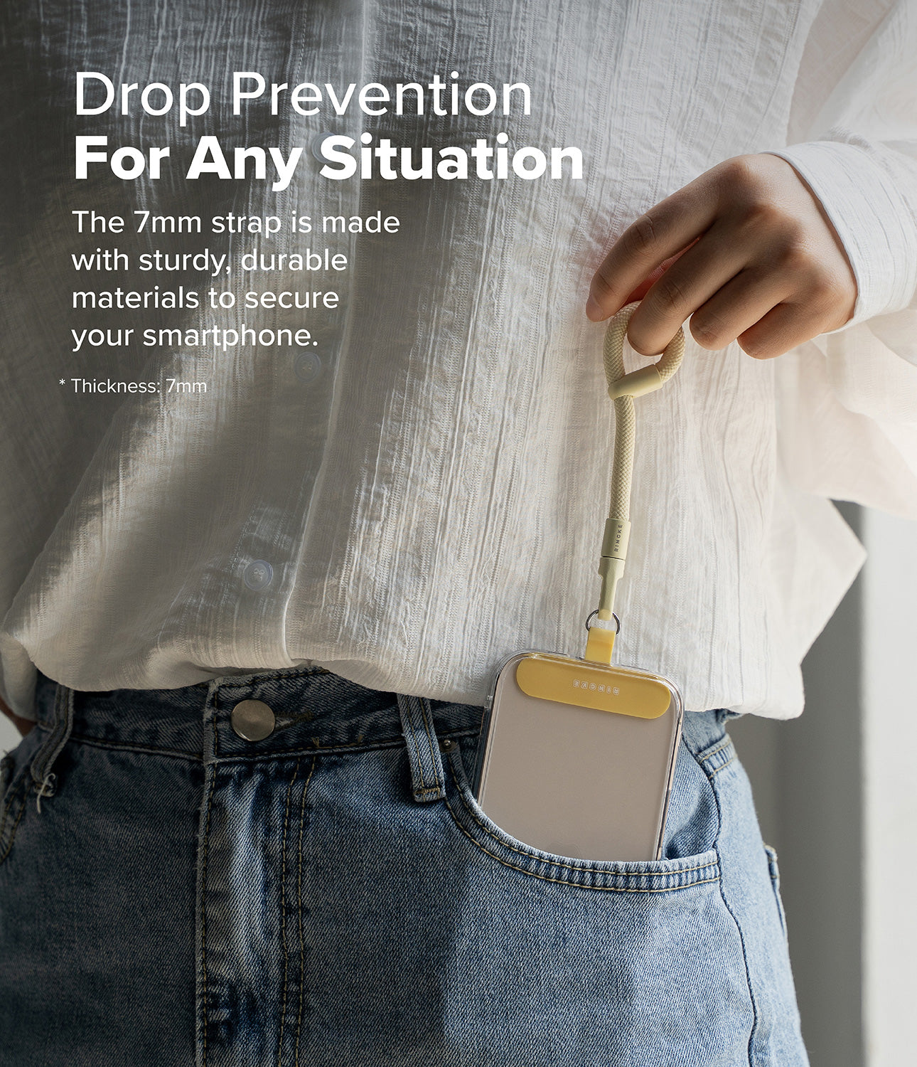 Ringke Holder Link Flow Finger RIng shown in use, featureing a 7mm thick durable strap securely attached to a smartphone for drop prevention in everyday situation