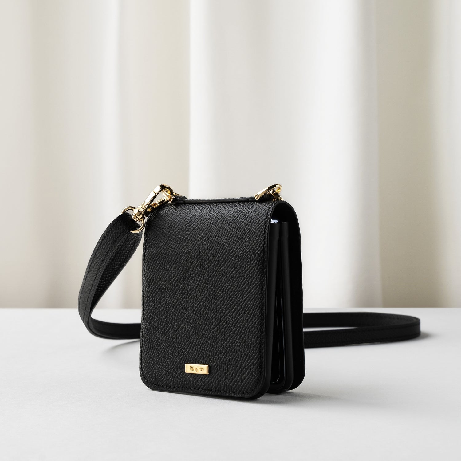 ringke galaxy z flip case - folio signature black