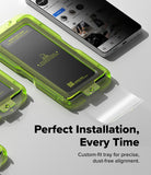 [Bundle] Galaxy S26 Ultra | Alles - Galaxy S26 Ultra - A neon green installation tray for a screen protector on a smartphone with a pull-tab mechanism.