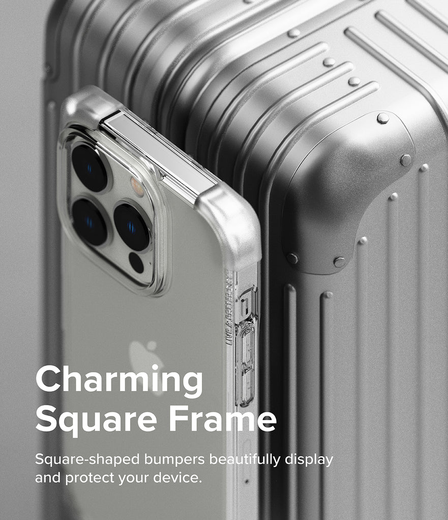 Charming Square Frame l Square-shaped bumpers beautifully display and protect your device.