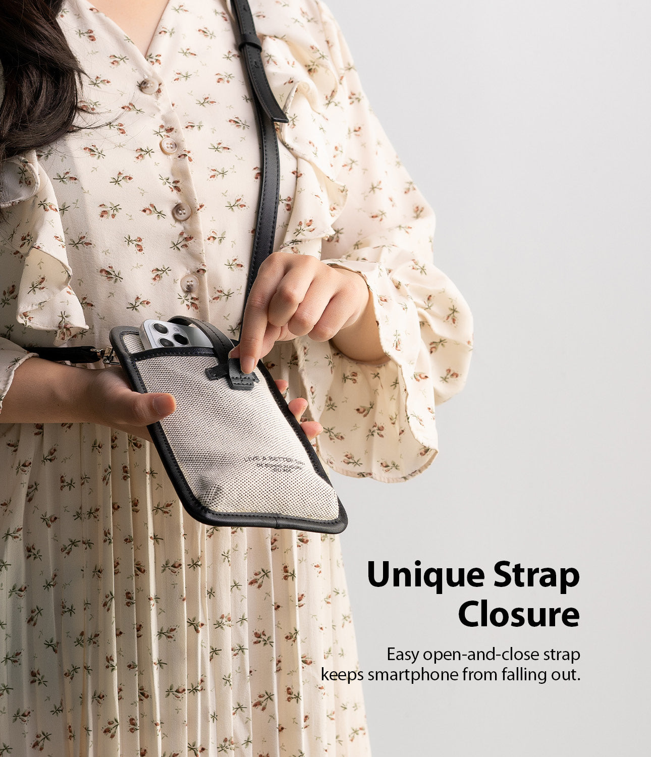 easy open and clos strap keeps smartphone from falling out