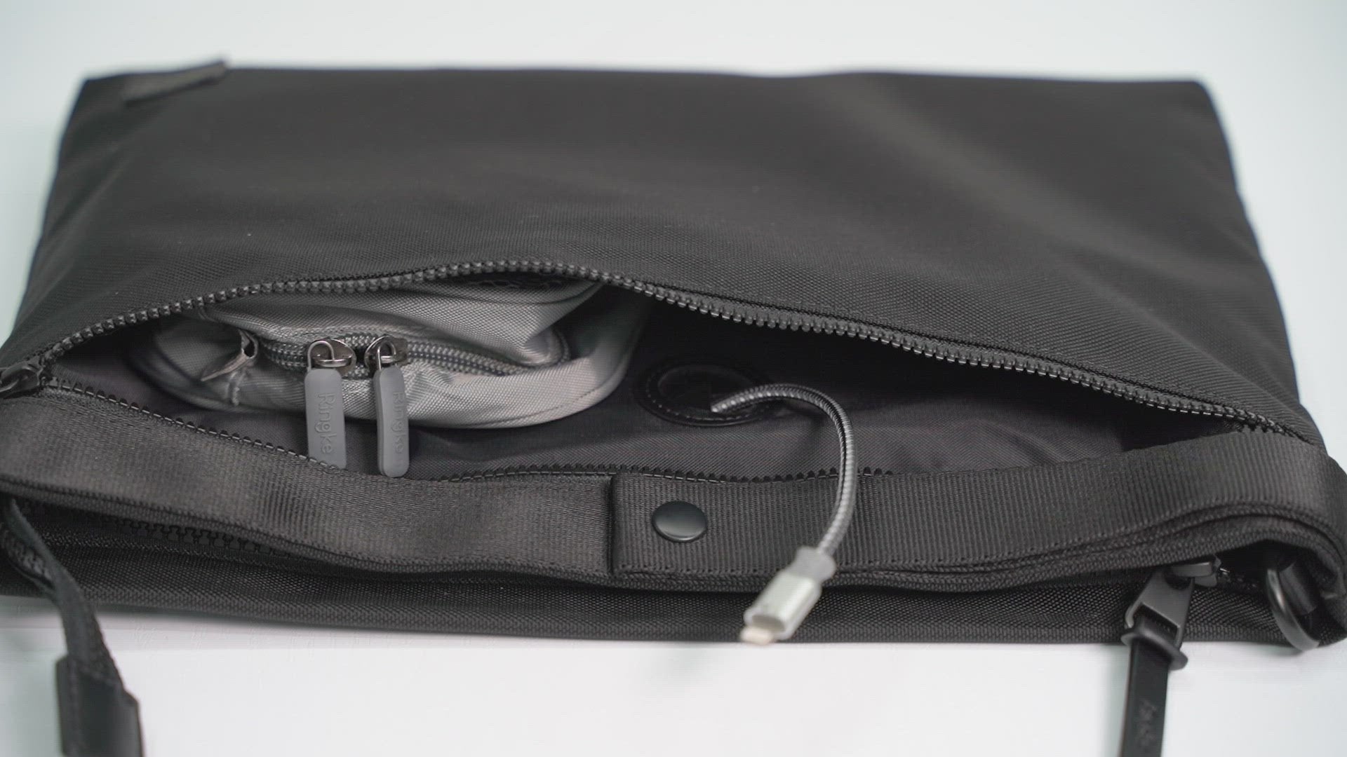 Made for people of all ages, sizes, and genders! Perfect for any occasion like school, traveling, shopping, or daily life.